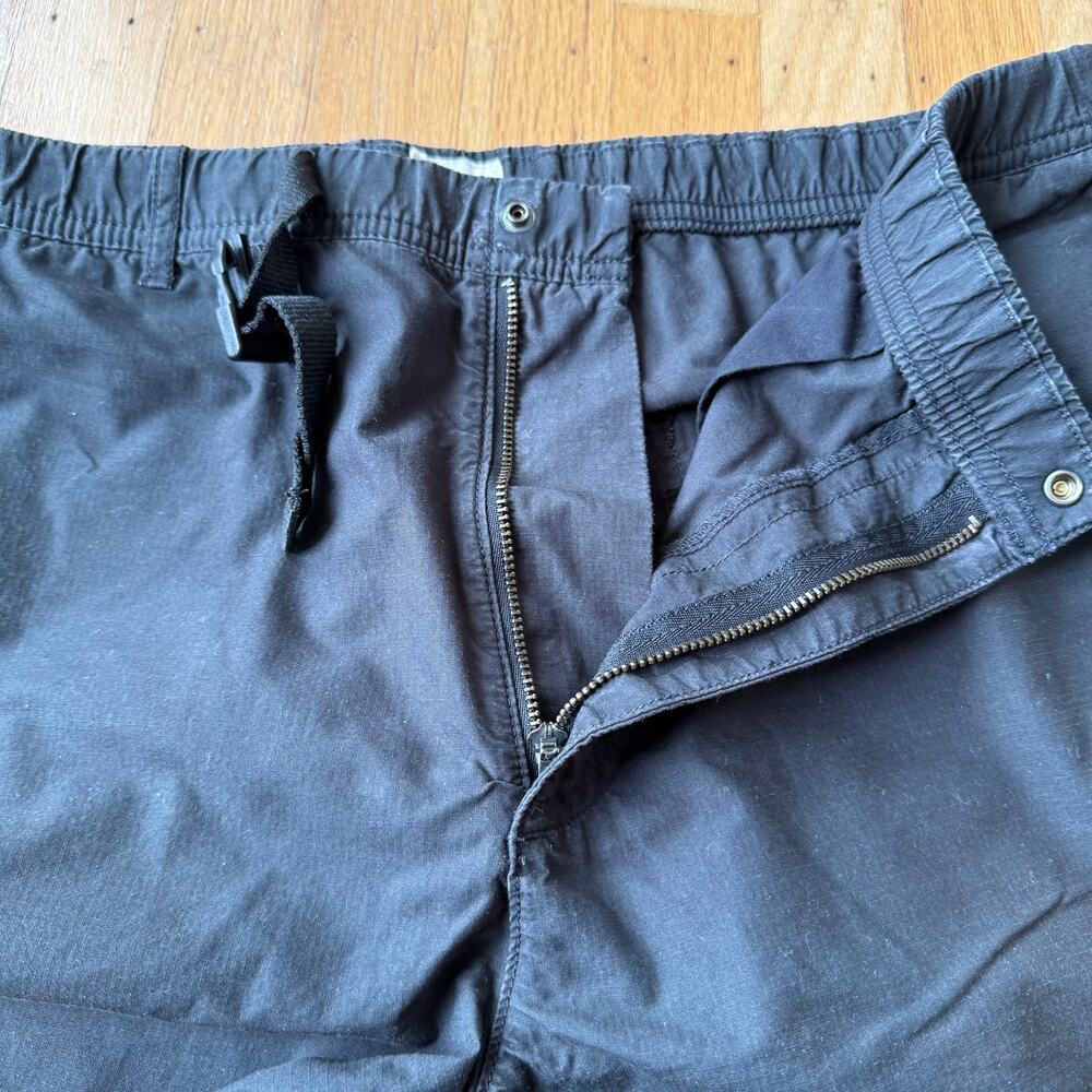 GAP Men's Faded Belted Utility Shorts Sz L Black Casual Outdoors Hiking Trail - Picture 3 of 11
